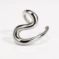 Massiver, unregelmäßiger, gedrehter, offener, verstellbarer Edelstahl-Mode-Ring, poliertes geometrisches Statement-Band für Damen zum täglichen Tragen