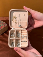 Boîte à bijoux en gros, étui de rangement portable en bois grainé, organisateur de boucles d'oreilles et colliers, emballage cadeau, présentoir