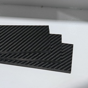 Lámina de carbono mate de alta suavidad para modificación exterior de automóviles - material de lámina formada en una sola pieza - Product Image 4