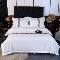 Ensemble de literie personnalisé pour hôtel, housse de couette en satin uni brodée, taille King Queen, blanche, avec des styles de design de créateurs