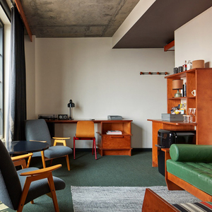 Muebles de dormitorio contemporáneos para hoteles de la marca Holiday Inn, material de chapa de MDF LPL para proyectos personalizados de habitaciones de huéspedes de hoteles de cadena. - Product Image 2
