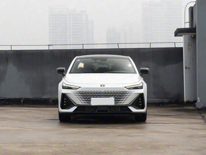 Changan UNI-V 2025, <span class=keywords><strong>berline</strong></span> haut de gamme, conduite à gauche, blanche, haute puissance, traction avant, voitures essence/essence économiques, grand espace, voiture neuve, vente chaude - Product Image 3