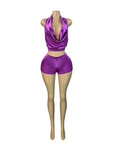 Mode femmes vêtements <span class=keywords><strong>d</strong></span>'<span class=keywords><strong>été</strong></span> Satin ensemble licou col en V profond haut et short correspondant deux pièces ensembles femmes - Product Image 3