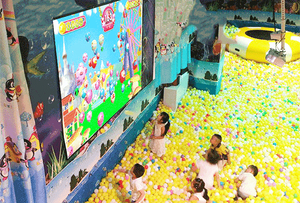 Nouvelles <span class=keywords><strong>idées</strong></span> de produits 2025 équipement de terrain de jeu mur sol tactile installation parc d'attractions intérieur <span class=keywords><strong>piscine</strong></span> à balles jeu mural interactif - Product Image 2