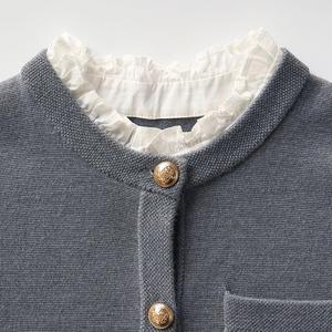 <span class=keywords><strong>Cardigan</strong></span> in Lana 100% Certificato GOTS per Donna, Etichetta Privata e OEM Personalizzabile, con Fibbia Floreale e Bordo in <span class=keywords><strong>Pizzo</strong></span> - Product Image 2