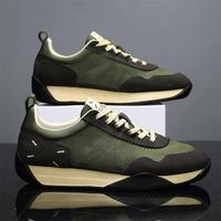 Baskets basses décontractées rétro pour hommes, en microfibre avec détails de couture, semelle plate en caoutchouc, légères, pour la marche quotidienne en automne, OEM