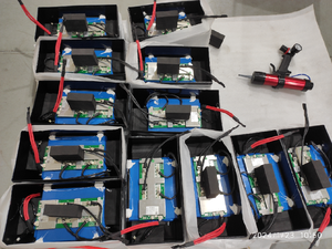 Heißer Verkauf in der Ukraine 1.5KWH 12V 150AH Lithium batterie Lifepo4 Batterie 12V Energie mangel Tragbare Lithium batterie - Product Image 5