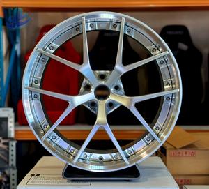 Jantes forgées en deux parties de qualité supérieure RI-S pour style <span class=keywords><strong>BBS</strong></span>, 5x112 pour <span class=keywords><strong>Audi</strong></span> <span class=keywords><strong>A6</strong></span> et Volkswagen Passat, réaménagement de luxe - Product Image 1