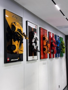 Marco de Exhibición para Bloques de Construcción de Coches de Carreras <span class=keywords><strong>LEGO</strong></span> 42207 <span class=keywords><strong>Ferrari</strong></span> F1, Soporte de Exhibición de Modelo de Coche de Fórmula 1, Aleación de Aluminio Obsidiana - Product Image 5
