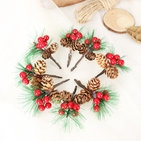 Ramas de Pino Navideñas Artificiales con Conos (Bayas Rojas, 2 Estilos: Normales/Con Efecto de Nieve) para Coronas y Árboles - Decoración Navideña Creativa DIY