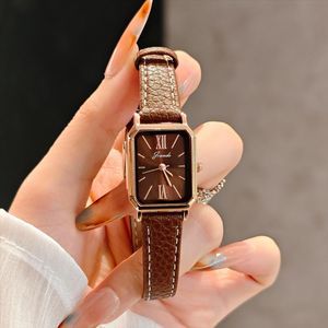 นาฬิกาข้อมือผู้หญิง สายหนังสีน้ำตาล กันน้ำ นาฬิกาควอทซ์ - Product Image 6