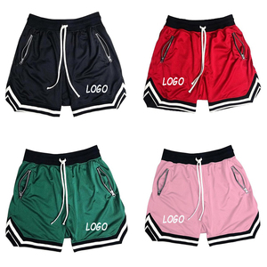 Shorts de sport pour hommes en polyester personnalisés en gros avec poches zippées, shorts de basketball imprimés avec logo pour l'été - Product Image 1