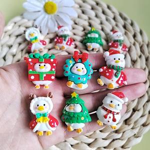 Resina colorida dibujos animados árbol <span class=keywords><strong>de</strong></span> Navidad muñeco <span class=keywords><strong>de</strong></span> nieve caja <span class=keywords><strong>de</strong></span> regalo parte posterior plana álbum <span class=keywords><strong>de</strong></span> recortes <span class=keywords><strong>pato</strong></span> FIESTA <span class=keywords><strong>DE</strong></span> Navidad figuritas DIY decoración manualidades - Product Image 1