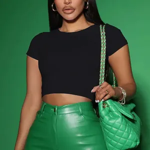 T-shirts tube en maille sexy pour femmes, vente en gros, crop tops personnalisés avec logo, décorations boutonnées en diamant, crop tops côtelés noirs à imprimé uni - Product Image 6