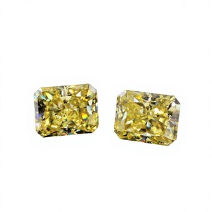 Moissanite Synthétique de Luxe TianYu Gems Ice Flower, Taille Émeraude, Couleur Changeante, Certifiée IGI, Jaune Tendance, Créée en Laboratoire - Product Image 1