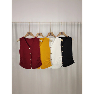 <span class=keywords><strong>Gilet</strong></span> tricoté sans manches à col <span class=keywords><strong>en</strong></span> V et simple boutonnage pour <span class=keywords><strong>femme</strong></span>, nouvelle collection été 2026, coupe ajustée, élégant, à porter <span class=keywords><strong>en</strong></span> extérieur - Product Image 4