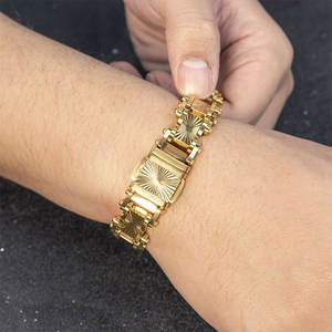 กำไลข้อมือและกำไลแฟชั่นสแตนเลสสตีลกันน้ำ ป้องกันการหมอง ชุบทอง 14K 18K สำหรับผู้หญิง - Product Image 6