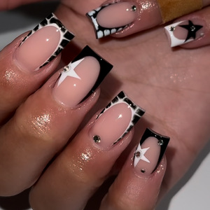 <span class=keywords><strong>Faux</strong></span> ongles à presser Y2K contrastants, style French, moyens, forme carrée, motif étoile dessinée à la main, motif <span class=keywords><strong>vache</strong></span>, avec cristaux, prêts à poser, vente en gros - Product Image 1