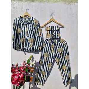 ชุดนอนผ้าฝ้ายทำมือ: ชุดลำลองลายบล็อกพิมพ์สไตล์โบโฮพร้อมกระเป๋า - Product Image 1