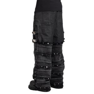 กางเกงยีนส์ทรงคาร์โก้แบบถอดได้ แต่งโลโก้ตามสั่ง แฟชั่นใหม่สำหรับผู้ชาย แต่งโลหะสไตล์ Y2K ทรงหลวม - Product Image 1