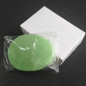 Jabón Blanqueador Enriquecido con Colágeno, Vitaminas C y E, Fórmula Verde con Ingredientes Herbales de 110 g para una Belleza Natural y Cuidado de la Piel - Product Image 4