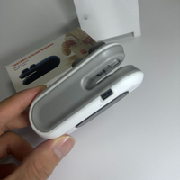 Machine à sceller portable mini en plastique Yun, rechargeable, avec coupe-sac automatique, technologie de scellage thermique, style moderne, pour la maison – Offre spéciale
