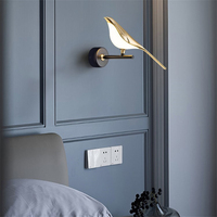Applique murale LED moderne au design postmoderne, plaqué or, motif oiseau, pour couloir, escalier et chambre à coucher, luminaire décoratif en métal