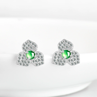 Bague en jade naturel véritable vert fleur, sertie d'argent S925 et de pierres glacées, avec une bague de doigt tendance pour femme, et un ensemble de clous d'oreilles.