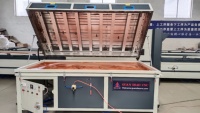 Porte de placage de PVC de travail du bois faisant la machine de presse de membrane de vide/placage en bois/machine de presse de stratification de feuille de PVC