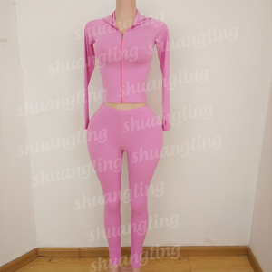Setelan Yoga Dua Potong Jaket Logo Kustom 2024 Legging Model Flare Hoodie Resleting Pakaian Wanita Setelan Jogging Skinny Tracksuit - Product Image 2