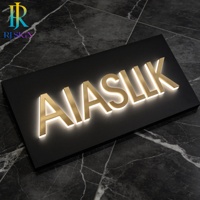 Enseigne de devanture personnalisable en acier inoxydable brossé doré rétroéclairée par LED 3D de haute qualité pour hôpitaux et entreprises, IP65