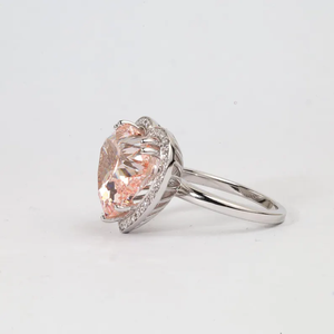 Bague de fiançailles élégante en or blanc massif 18 carats avec grand diamant rose en forme de cœur, cultivé en laboratoire, cadeau luxueux pour femme - Product Image 4