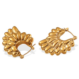 Boucles d'oreilles créoles fleuries en acier inoxydable plaqué or, design pétales irréguliers, pour usage quotidien - Product Image 5