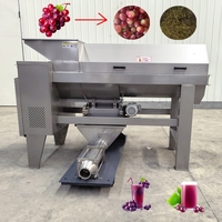 Machine voor het verwijderen van druivenstelen/ druivenontstelmachine/ druivenontstelmachine en -kruiser