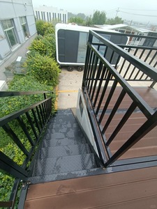 Cabine de bureau futuriste au design industriel Apple pour créer l'inspiration de l'élite urbaine - Product Image 2