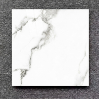 Carreaux de céramique 60x60 cm, blanc Calacatta veiné gris, polis, pour revêtement de sol intérieur moderne et luxueux