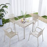Table à manger moderne et durable en aluminium brun pour usage extérieur dans les hôtels, fermes, cours et restaurants - Légère et empilable
