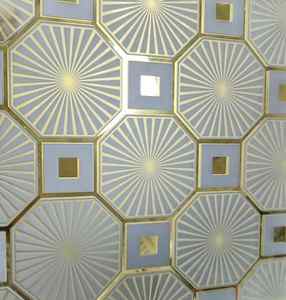 แก้วตกแต่งสีทึบกันน้ำสีทองกรดไททาเนียมสำหรับ<span class=keywords><strong>ห้อง</strong></span>ครัวและห้องนั่งเล่นสำหรับผ้าม่าน<span class=keywords><strong>ผนัง</strong></span>และโรงแรมราคาโรงงาน - Product Image 1