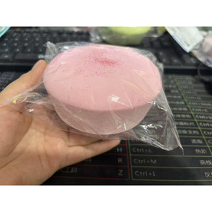 ขนมปังโยเกิร์ตสีขาวนุ่มนิ่ม ของเล่นบีบคลายเครียด ขายส่งจำนวนมาก บีบแล้วคืนรูปช้าๆ ของเล่นบีบเล่นเพื่อผ่อนคลาย ของขวัญ - Product Image 3