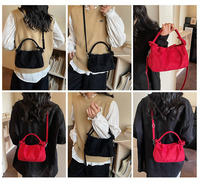 Sacs bandoulière en gros pour femmes et jeunes filles – Sacs messager carrés simples à chaîne