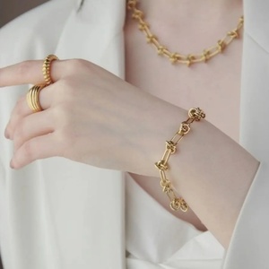 Fashion Waterproof Punk Chunky 18K Gold Plated Stainless Steel Jewelry Non Tarnish Cuban Link <b>Chain</b> Knot Bracelet for Women - Product Image 3