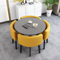 Ensemble de table et de chaises rondes de petite taille, en bois massif, écologique, durable, de luxe moderne