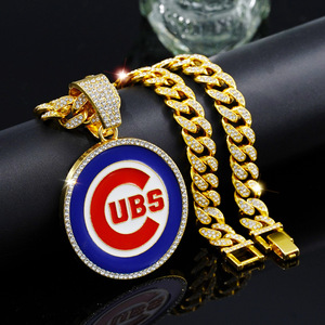Tùy Chỉnh Sang Trọng Mens Chicago Cubs Bạc & Mạ Vàng Cuba Liên Kết Chuỗi Đầy Đủ Iced out Pha Lê Bóng Chày Giải Đấu Mặt Dây Chuyền - Product Image 1