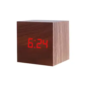 Reloj Digital LED con 3 configuraciones de alarma, reloj de madera con control de voz y humedad para el hogar, dormitorio, oficina, mesa de escritorio