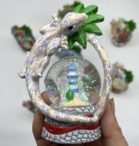 Figuras de Lagarto de Resina Promocionales, Recuerdo Turístico, Decoración Navideña para el Hogar, Adorno de Globo de Agua - Product Image 4