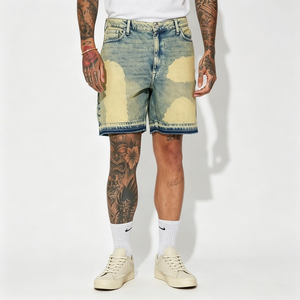 Shorts en jean vintage délavé pour homme, teinte jaune, style charpentier, ourlet brut, streetwear, patchwork délavé, jorts - Product Image 1