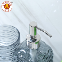 Ensemble de 3 accessoires de salle de bain de luxe en verre : distributeur de savon, gobelet et plat ovale pour la décoration de la salle de bain d'hôtel, vente en gros