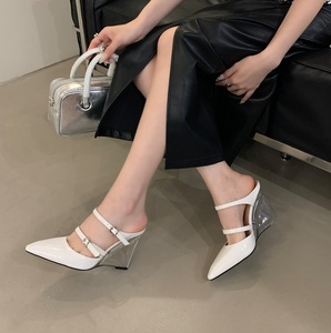 Novedad de verano, zapatillas para mujer, tacones de cristal de PVC, tacones altos transparentes sexys para mujer, tallas 34-40, sandalias de cuña simples - Product Image 1