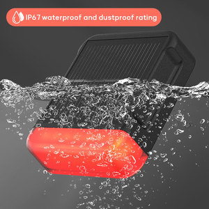 Torcia LED Posteriore Solare USB-C 10000mAh Super Luminosa Impermeabile IPx6 Luce di Sicurezza con Batteria al Litio e Scarica Inversa - Product Image 4