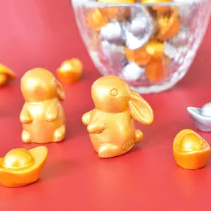 Resin Animals New Year 3D Golden Rabbit Garden Party Decoration Figurine Resin Craft Mini Bunny Home Cake Desk Office Decoration